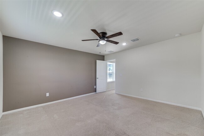 Building Photo - 19214 Tannach Dr