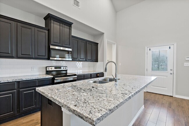 Building Photo - 4309 Nagle St