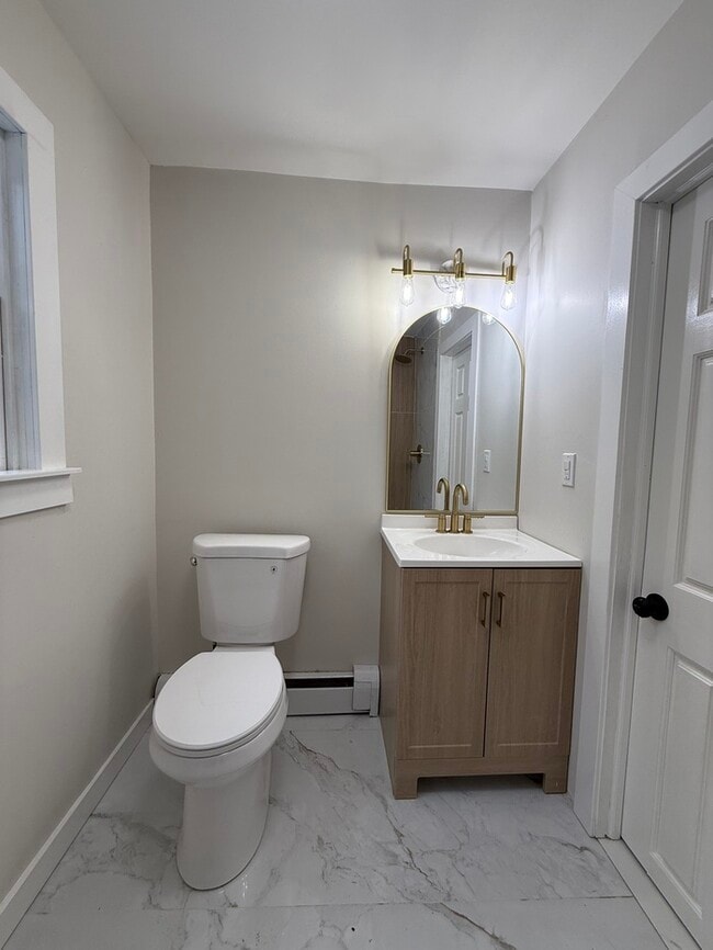 Building Photo - 92 Fairview Ave