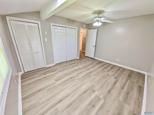 Building Photo - 14012 Hurstland Dr SW