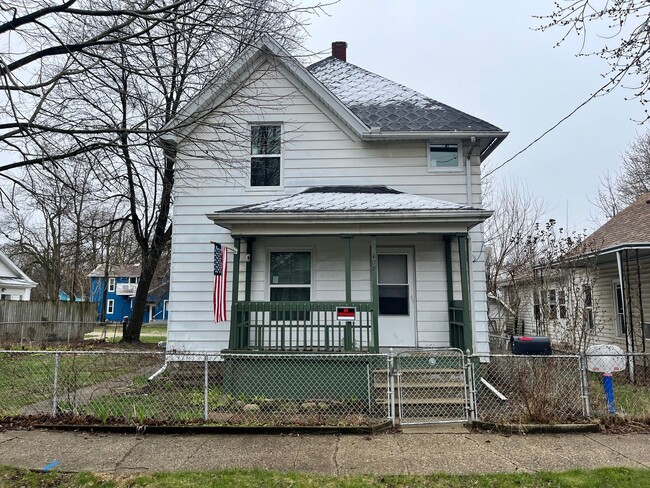 Building Photo - 408 N Van Dorn St