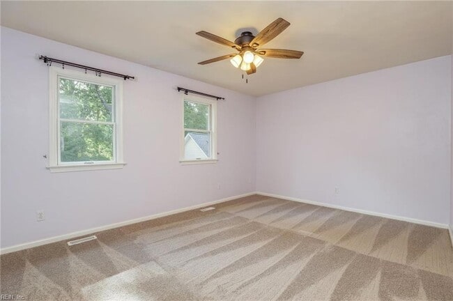 Building Photo - 521 Shakespeare Dr