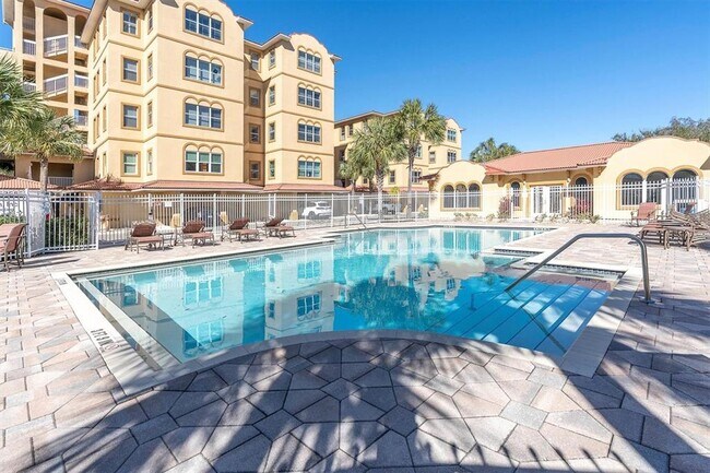 Building Photo - 642 Wells Ct