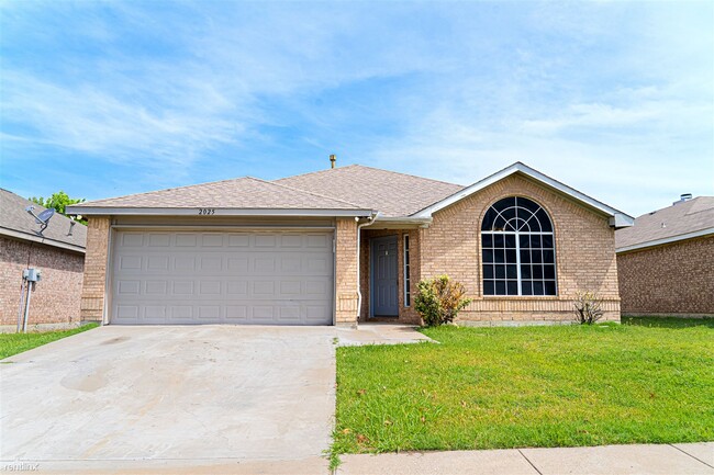 Building Photo - 4 br, 2 bath House - 2025 Jackson Drive