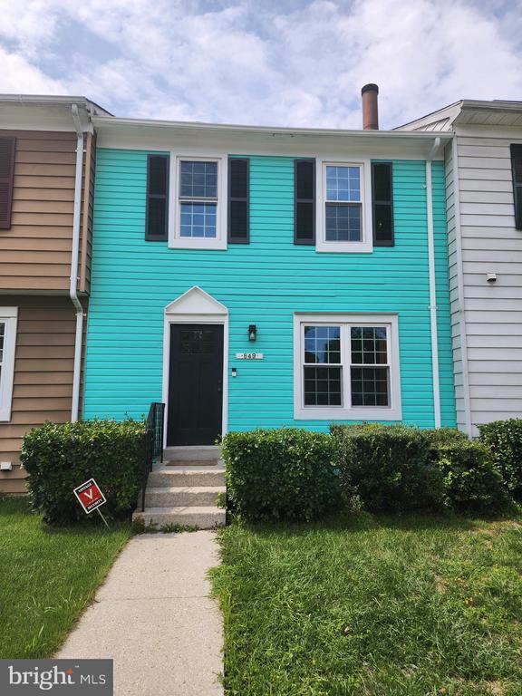 Building Photo - 849 St Michaels Dr