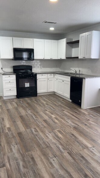 Building Photo - 149 TX-276