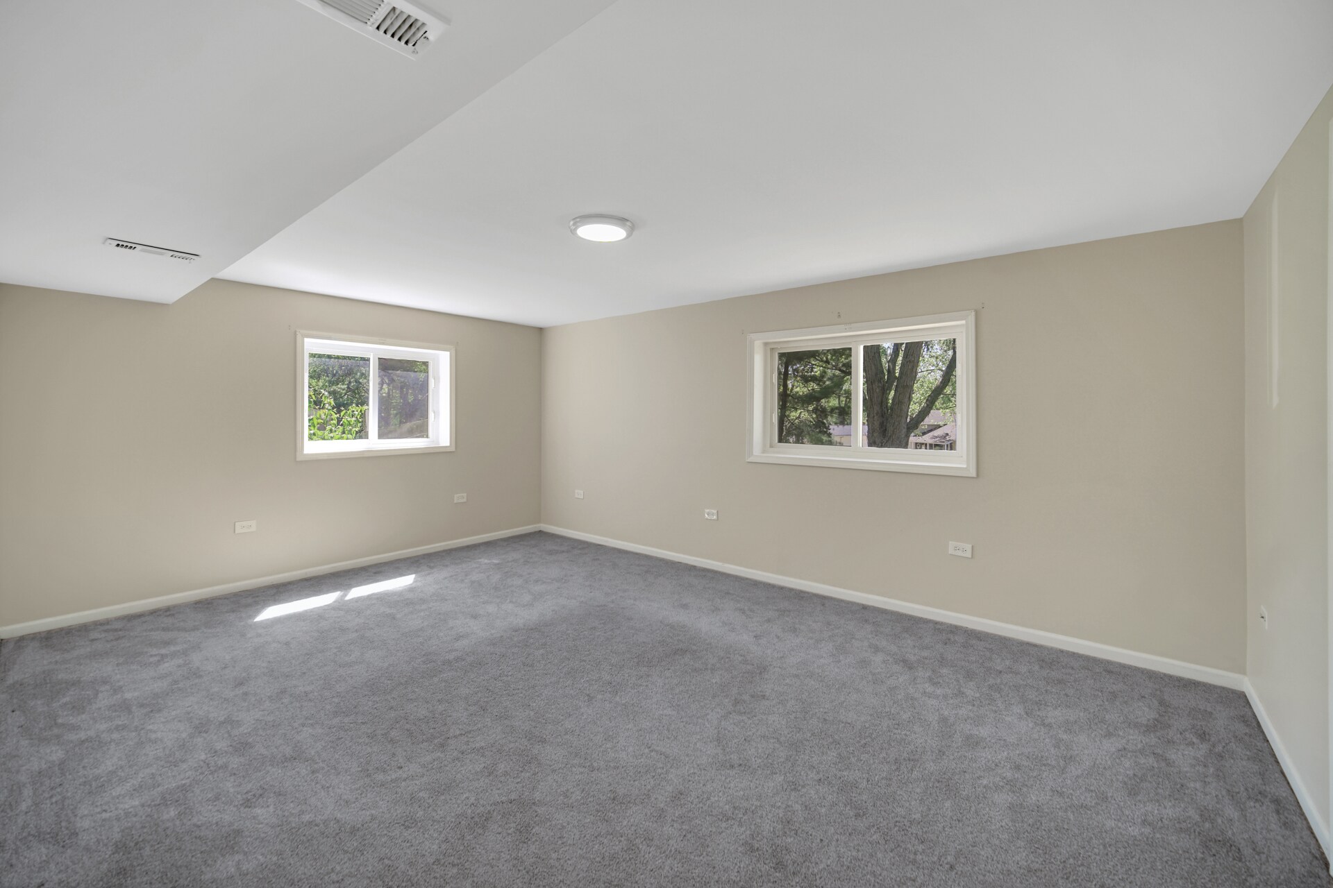 Building Photo - 22W362 Hackberry Dr