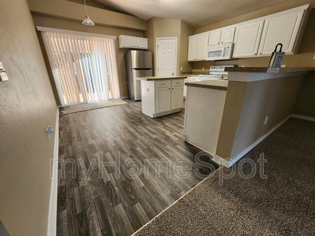 Building Photo - 1589 Galvin Ave