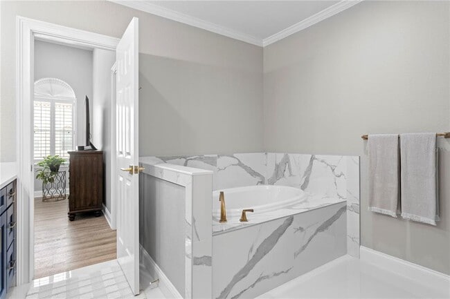 Building Photo - 3420 Sondrio Cir