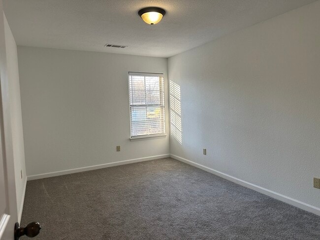 Building Photo - 321 Switchgrass Cove