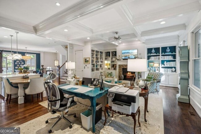 Building Photo - 9026 Riverbend Manor