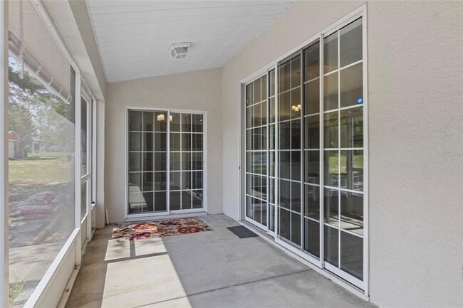 Building Photo - 11490 SW 46th Ave