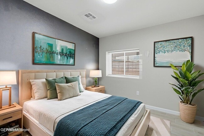 Building Photo - 9207 Santa Rosalia Ct