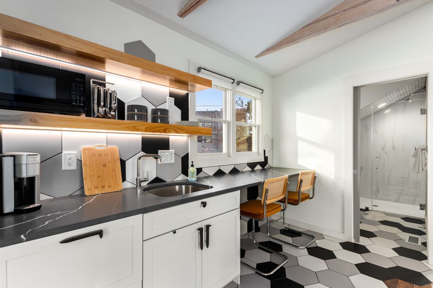 Building Photo - 69 Randolph St NE