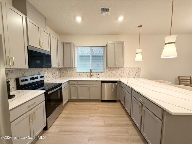 Building Photo - 3749 Grappler Cir SE