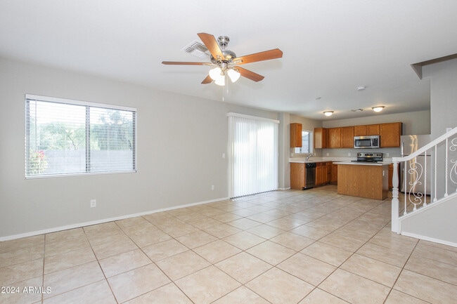 Building Photo - 2239 E Paraiso Dr
