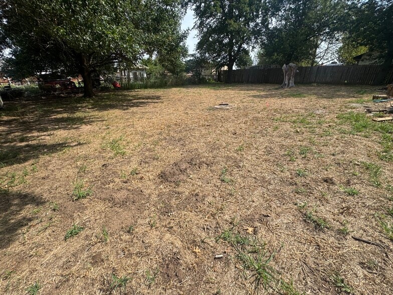 Building Photo - 4906 Vena Ln
