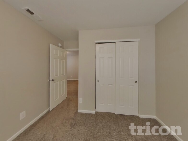 Building Photo - 10864 Grace Dr