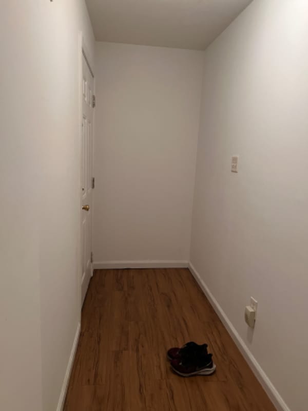 Building Photo - 320 Walnut St