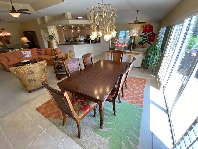 Building Photo - Exquisite - Turnkey, 3 bed + 2 1/2 Bath + ...