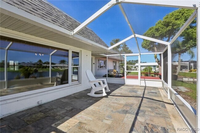 Building Photo - 1717 Danbury Dr