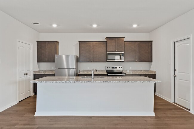Building Photo - 1020 Camelia Grv Ct