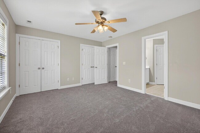 Building Photo - 770 Parkside Townes Ct