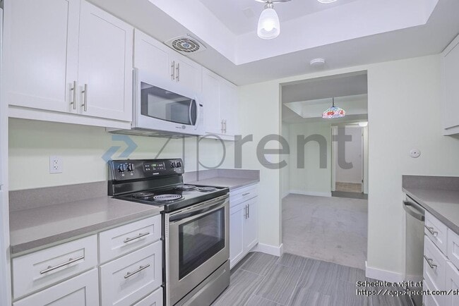 Building Photo - 640 E 3990 S