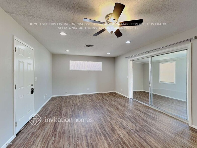 Building Photo - 3146 W Cactus Rd