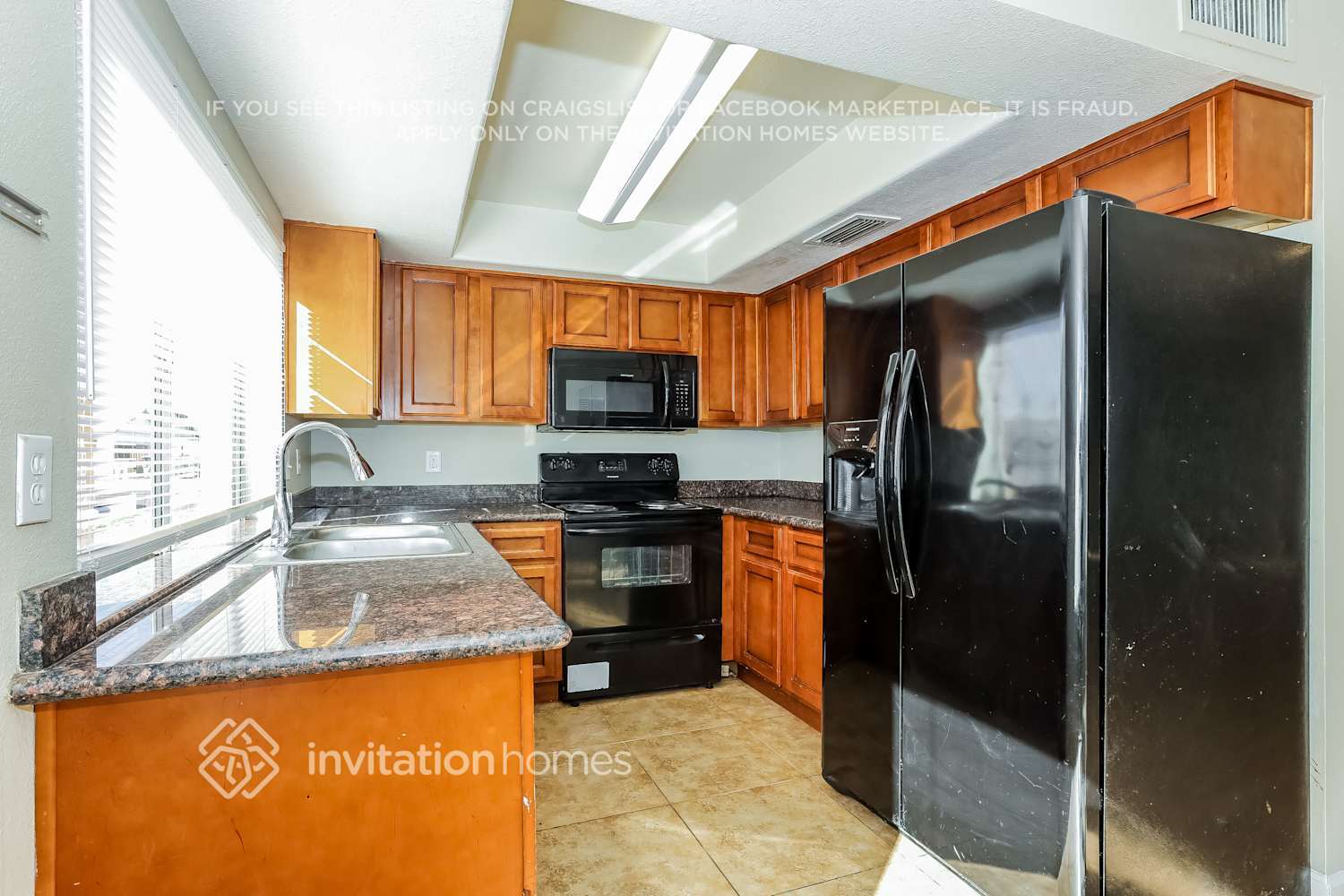 Building Photo - 5025 N 69th Ave