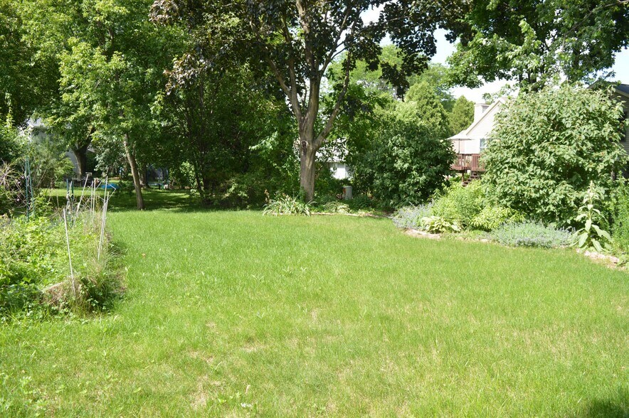 Building Photo - 7917 W Oakbrook Cir