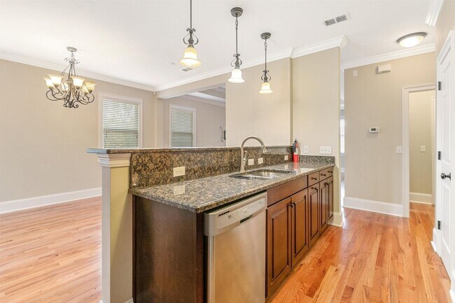 Building Photo - Captivating 3 bedroom house available for rent, wood floors, garage, screened porch renting for $...