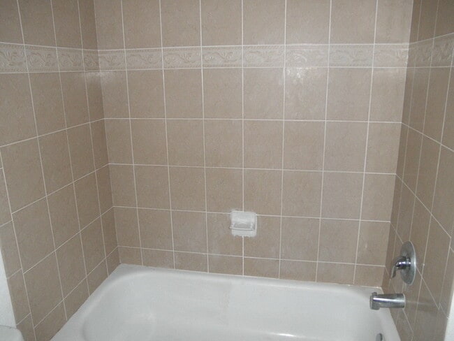 Building Photo - Pipers Cay