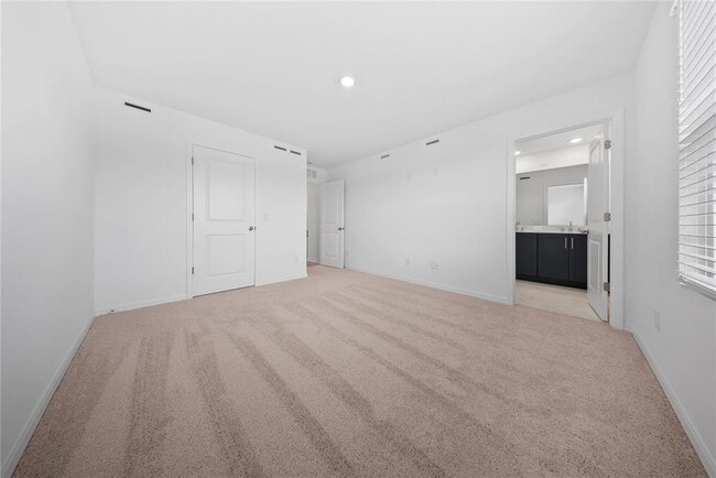 Building Photo - 17538 Northlake Grv Dr