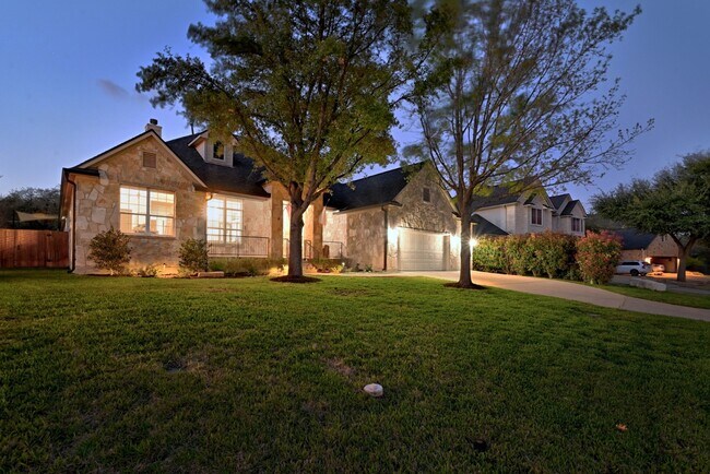 Building Photo - 131 Eaton Ln