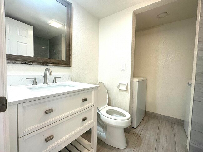 Building Photo - 282 Arabian Rd