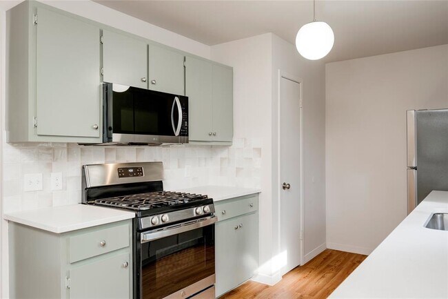 Building Photo - 8110 Willet Trail