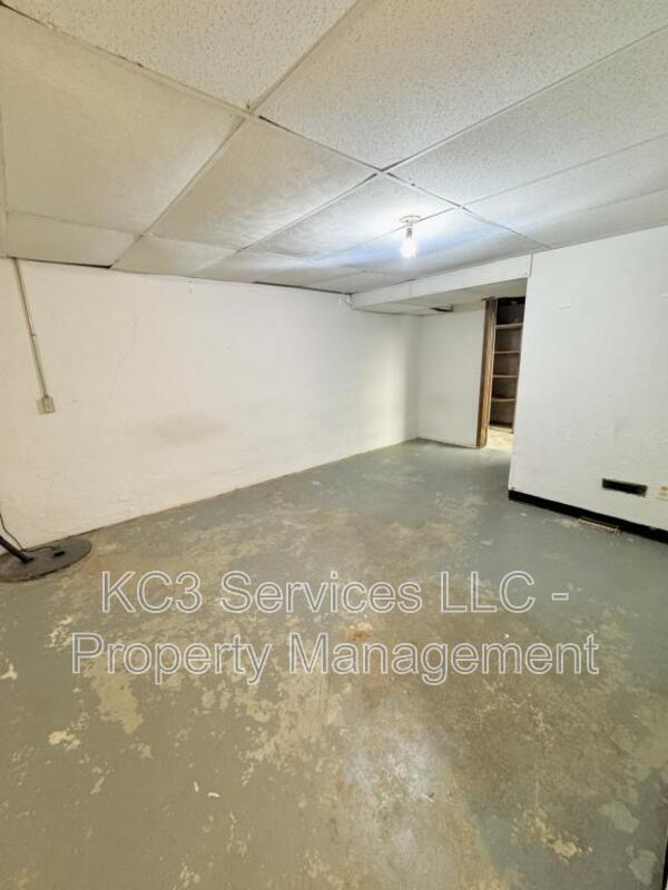 Building Photo - 202 NW 22nd St