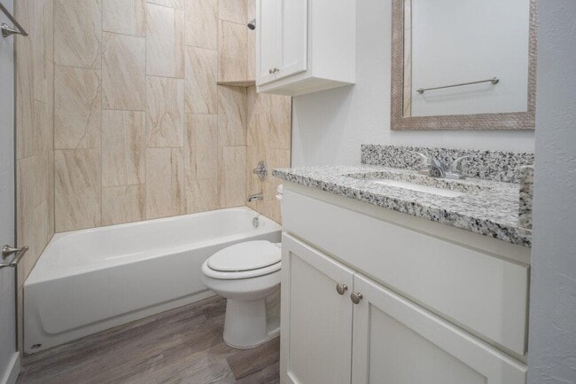 Building Photo - 201 S 11th St