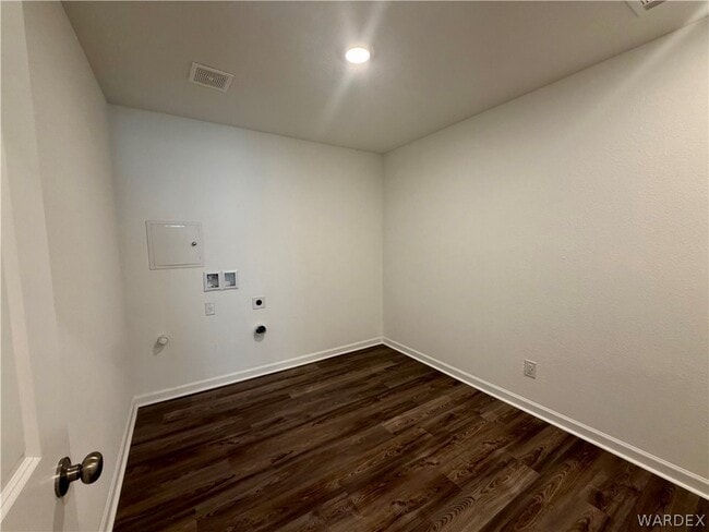 Building Photo - 2388 Tapatio Dr
