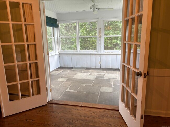 Building Photo - 35 Marwick Manor