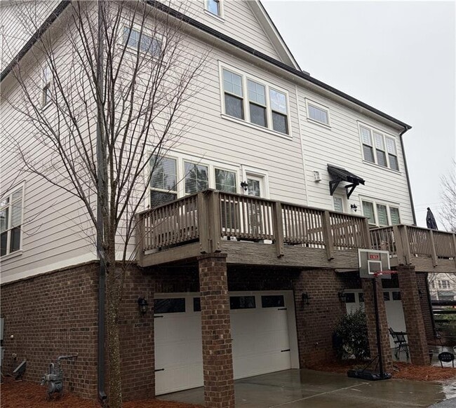 Building Photo - 1007 Edgemont Dr