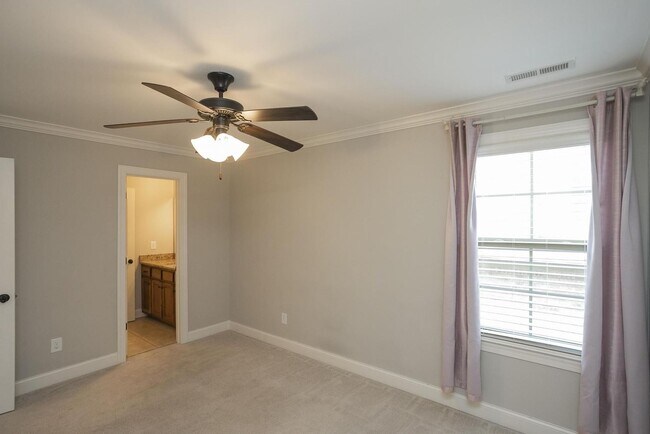 Building Photo - 7002 Brindle Ridge Way