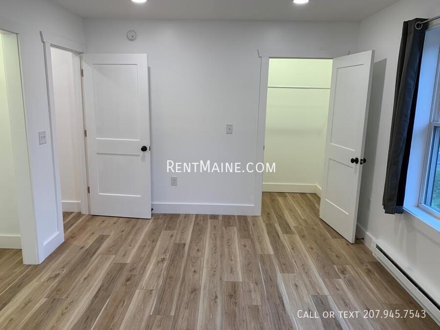 Building Photo - 167 Kennebec Rd