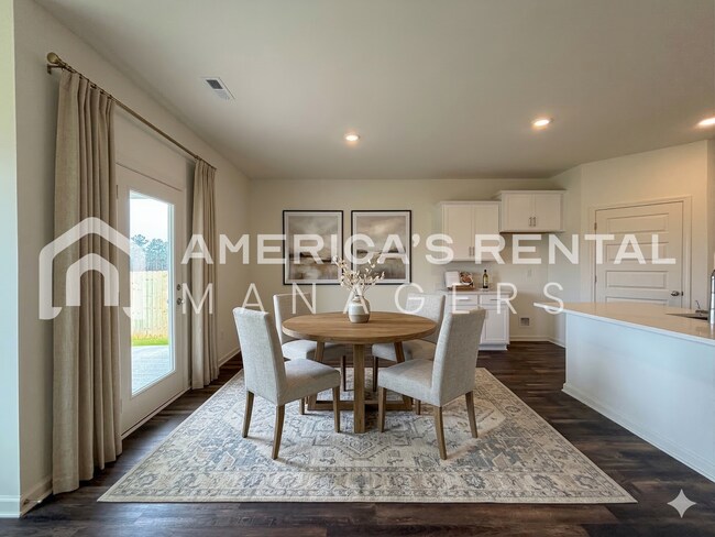 Building Photo - Modern Single Level Living in Doss Ferry - Available NOW!