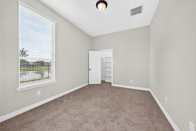 Building Photo - 26302 Misty Ember Ln