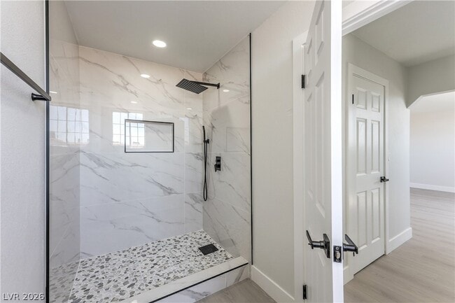 Building Photo - 6348 Vicuna Dr
