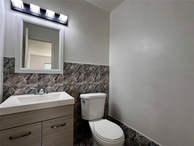 Building Photo - 2848 Empire Pl