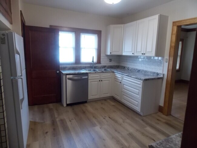 Kitchen - 7532 27th Ave