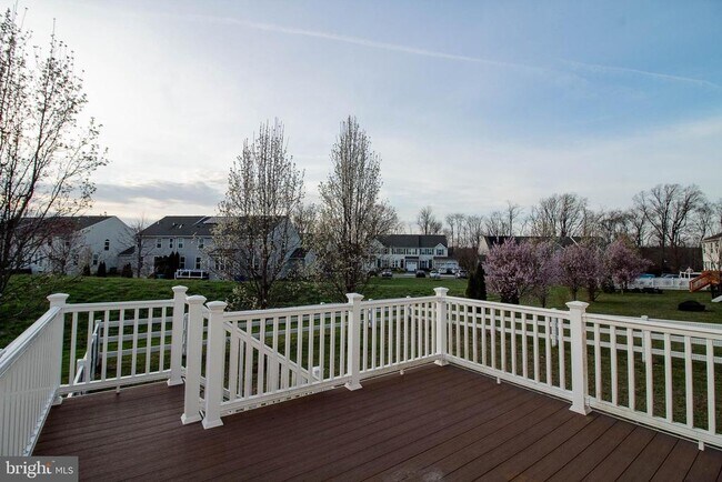 Building Photo - 143 Margaretta Dr